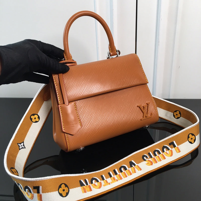 I W Fashion Lu-Vi bags - 17243
