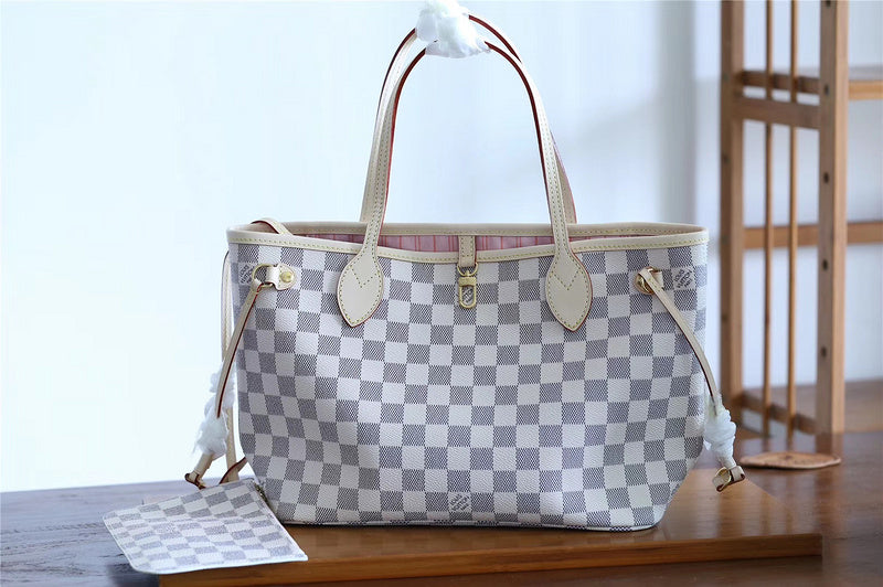 I W Fashion Lu-Vi bags - 8103