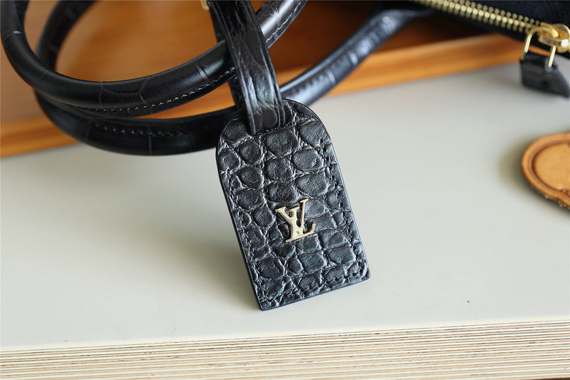 I W Fashion Lu-Vi bags - 8035