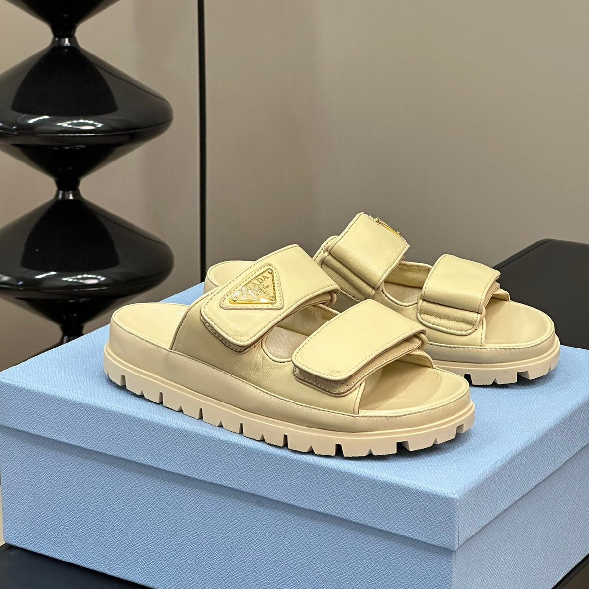 PD NAPPA LEATHER SLIDES