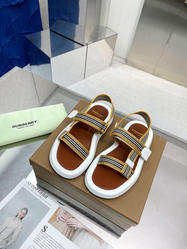 Burberry Luxury Shoes