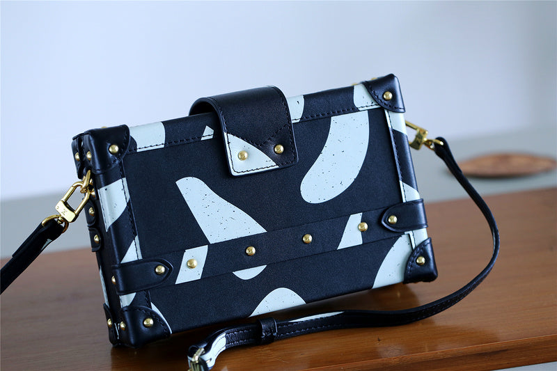 I W Fashion Lu-Vi bags - 8207