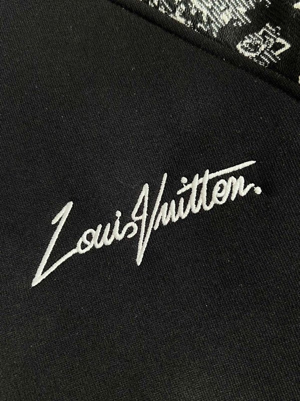 Louis Vuittion Luxury Clothes