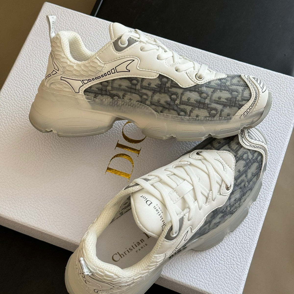 CD VIBE SNEAKERS