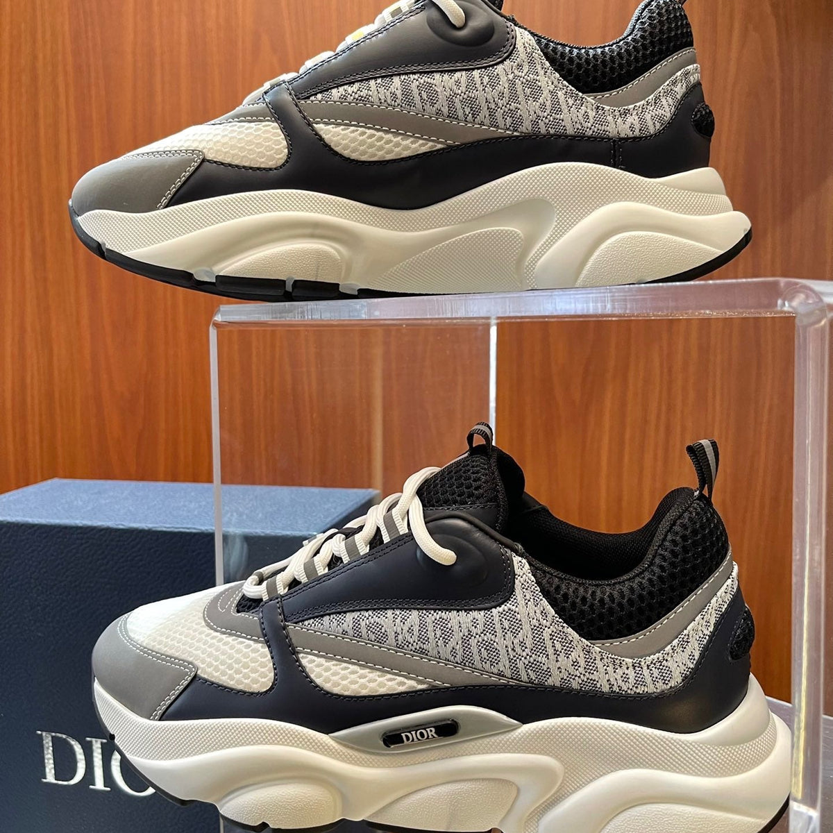 CD B22 SNEAKERS