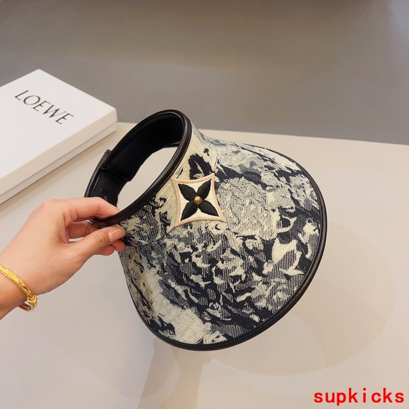 Louis Vuitton Luxury Cap