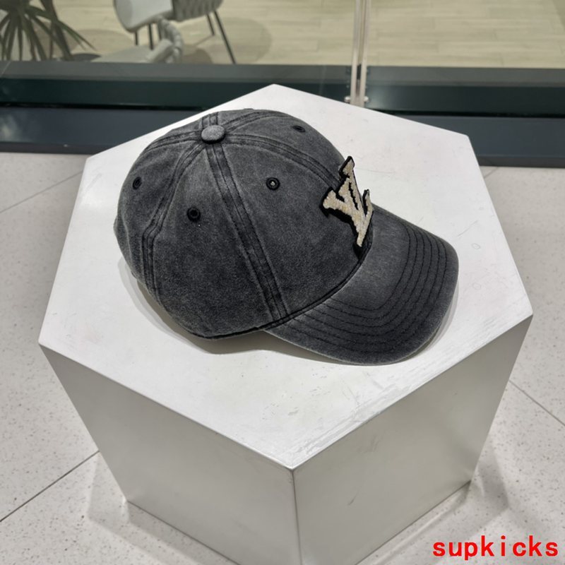 Louis Vuitton Luxury Cap