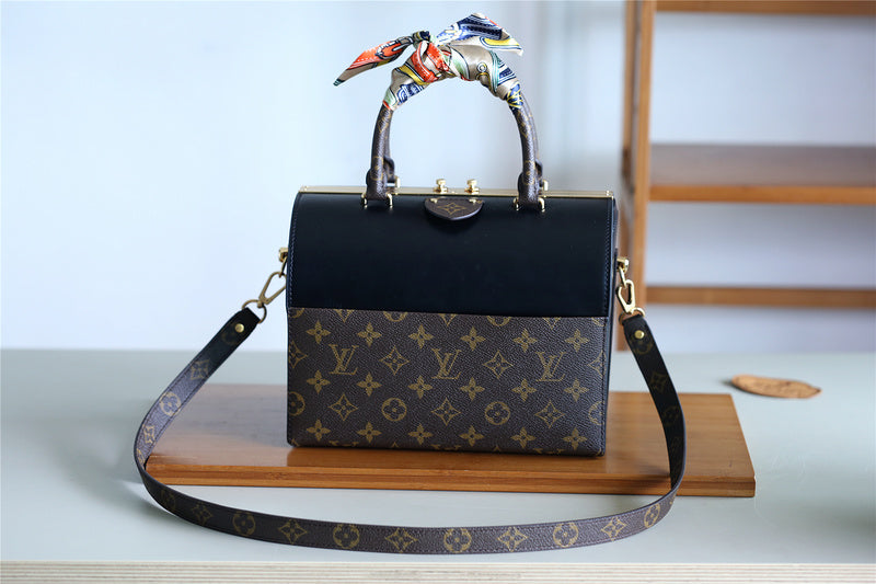 I W Fashion Lu-Vi bags - 8170