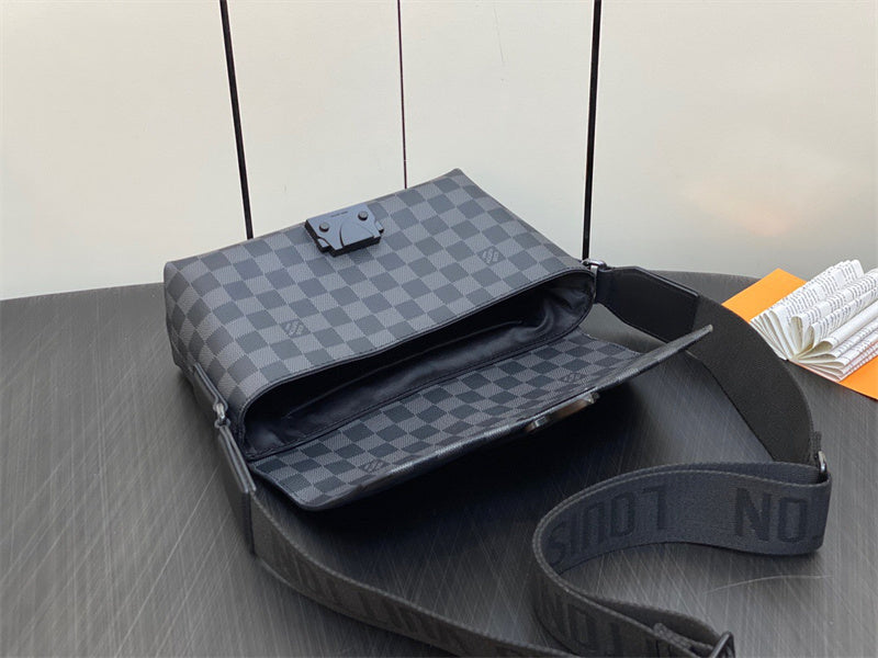 PHA - LOV Bags - 426