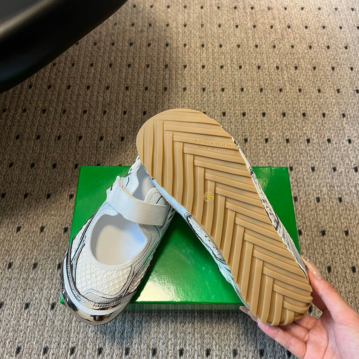 BOTT V ORBIT SNEAKER