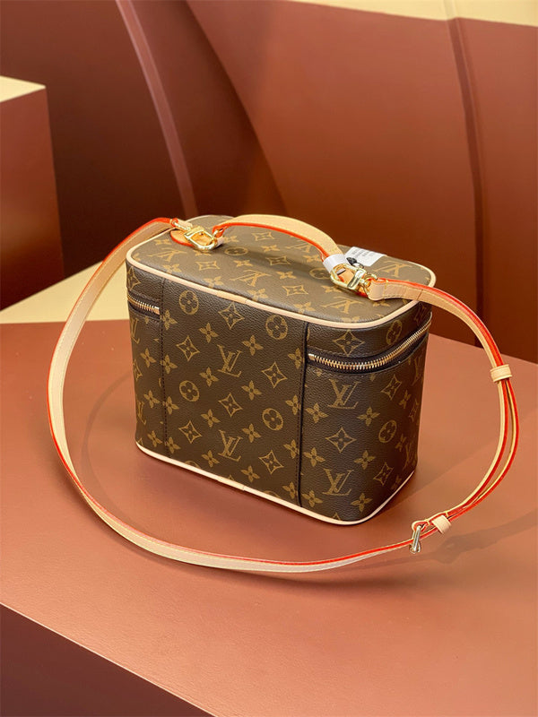 PHA - LOV Bags - 080