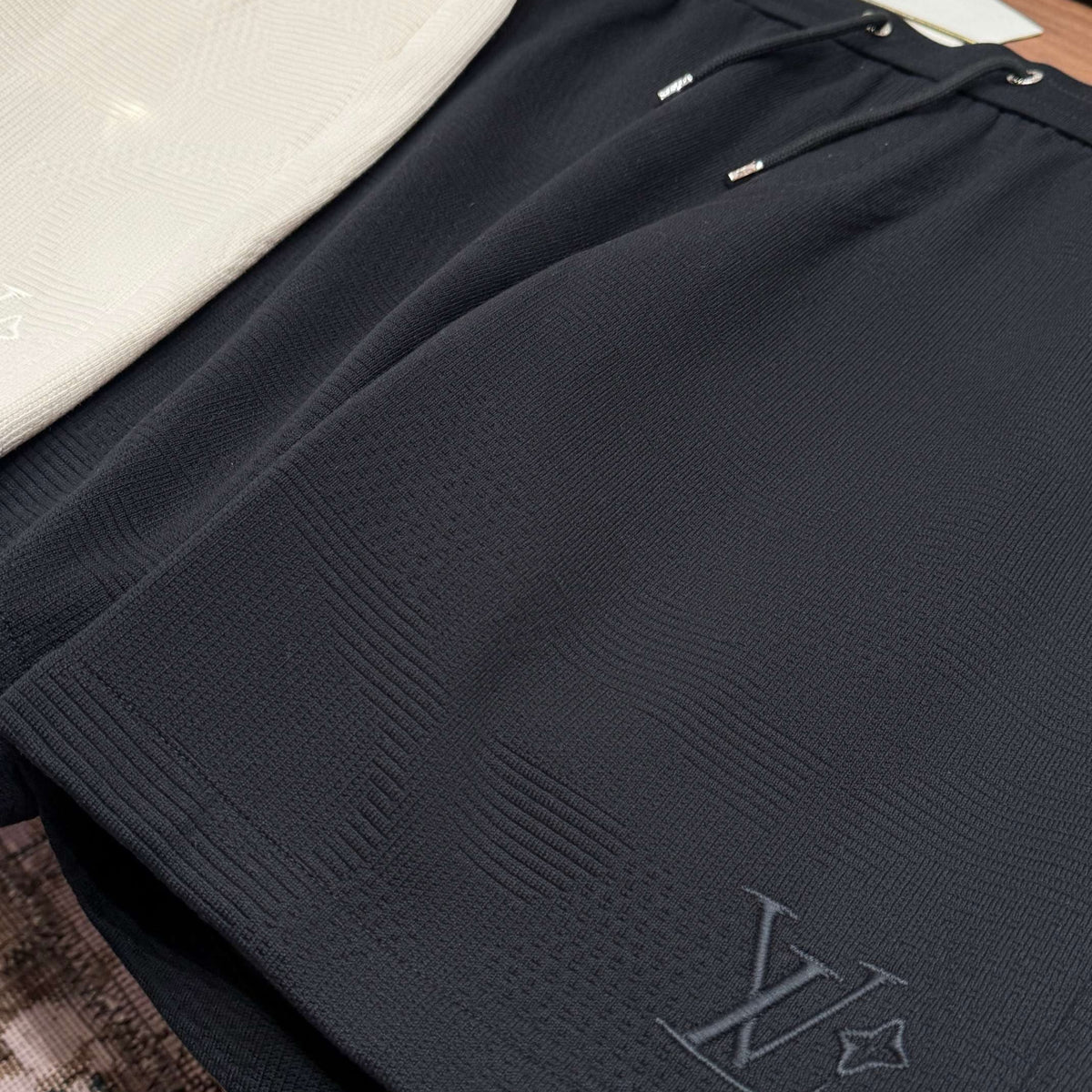 LOU SHORTS