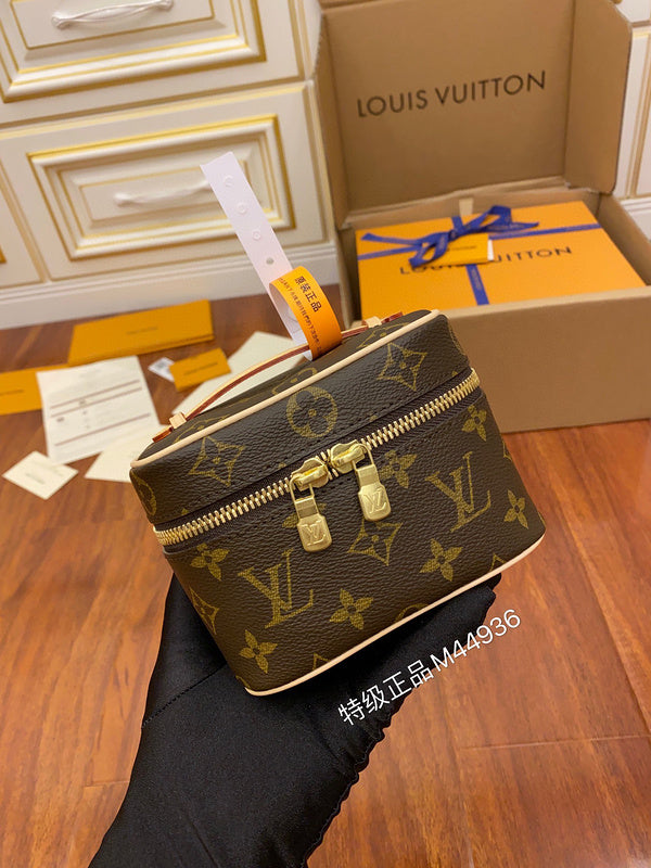 I W Fashion Lu-Vi bags - 17662
