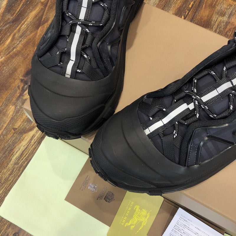 Burberry Luxury Shoes