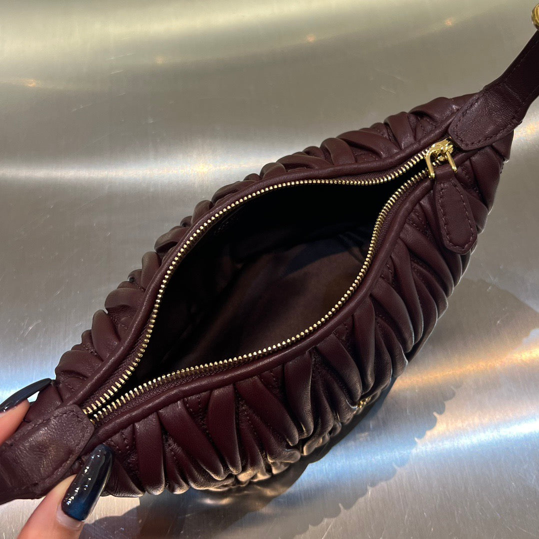 MIU M MATELASSE NAPPA LEATHER POUCH