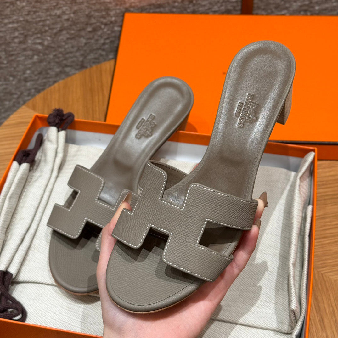 HERM OASIS SANDALS