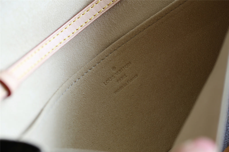 I W Fashion Lu-Vi bags - 9058