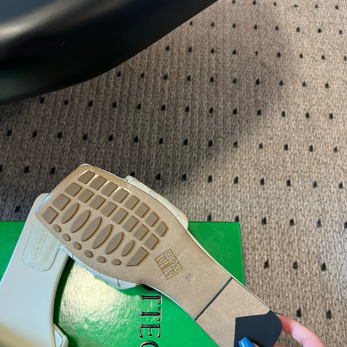 BOTT V SANDALS