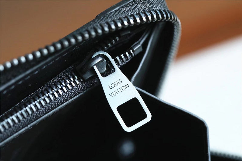 I W Fashion Lu-Vi bags - 10787