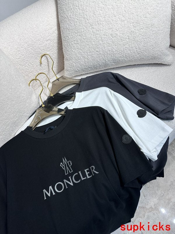 Moncler Luxury Cloth