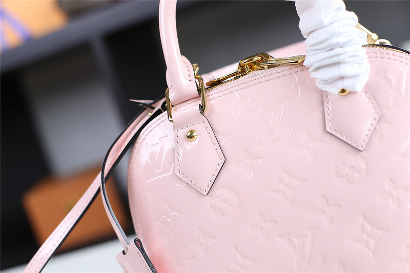 I W Fashion Lu-Vi bags - 8266