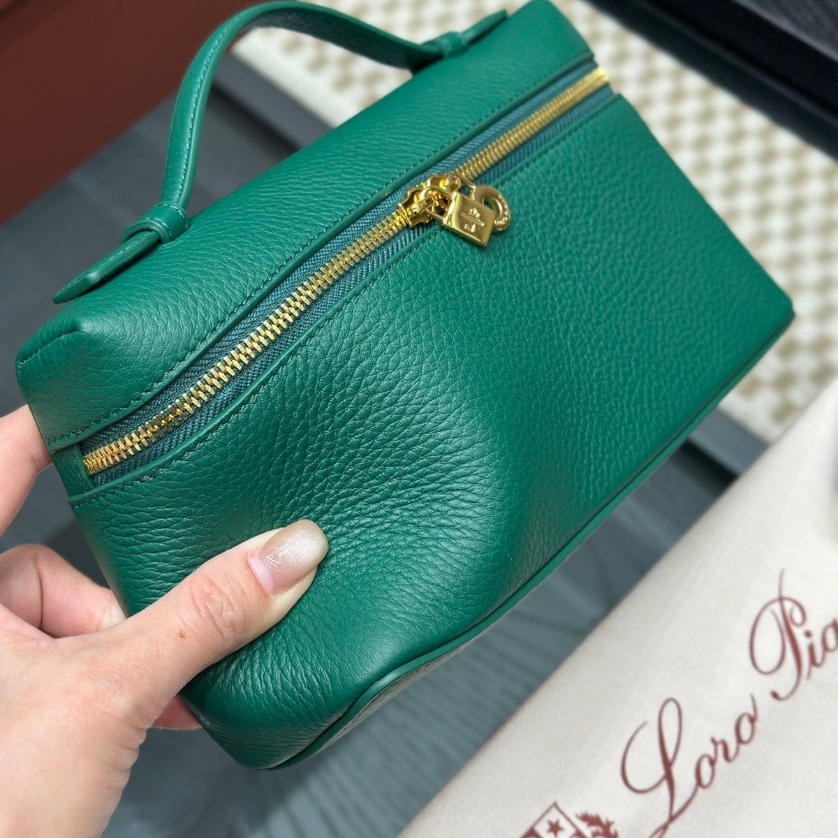 LORO P EXTRA POCKET L19 BAG
