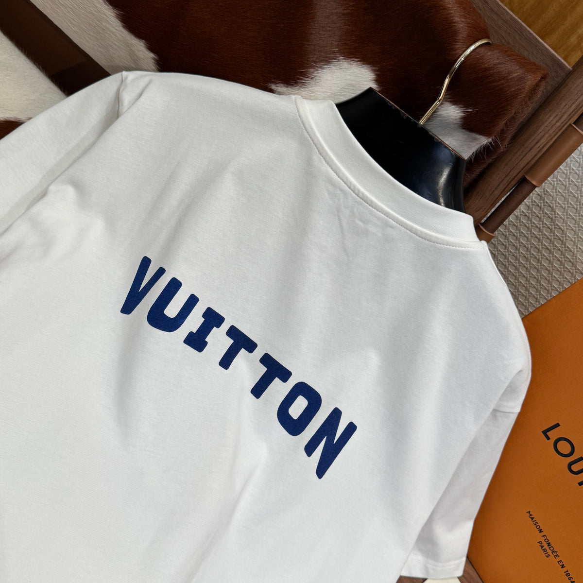 LOU T-SHIRT