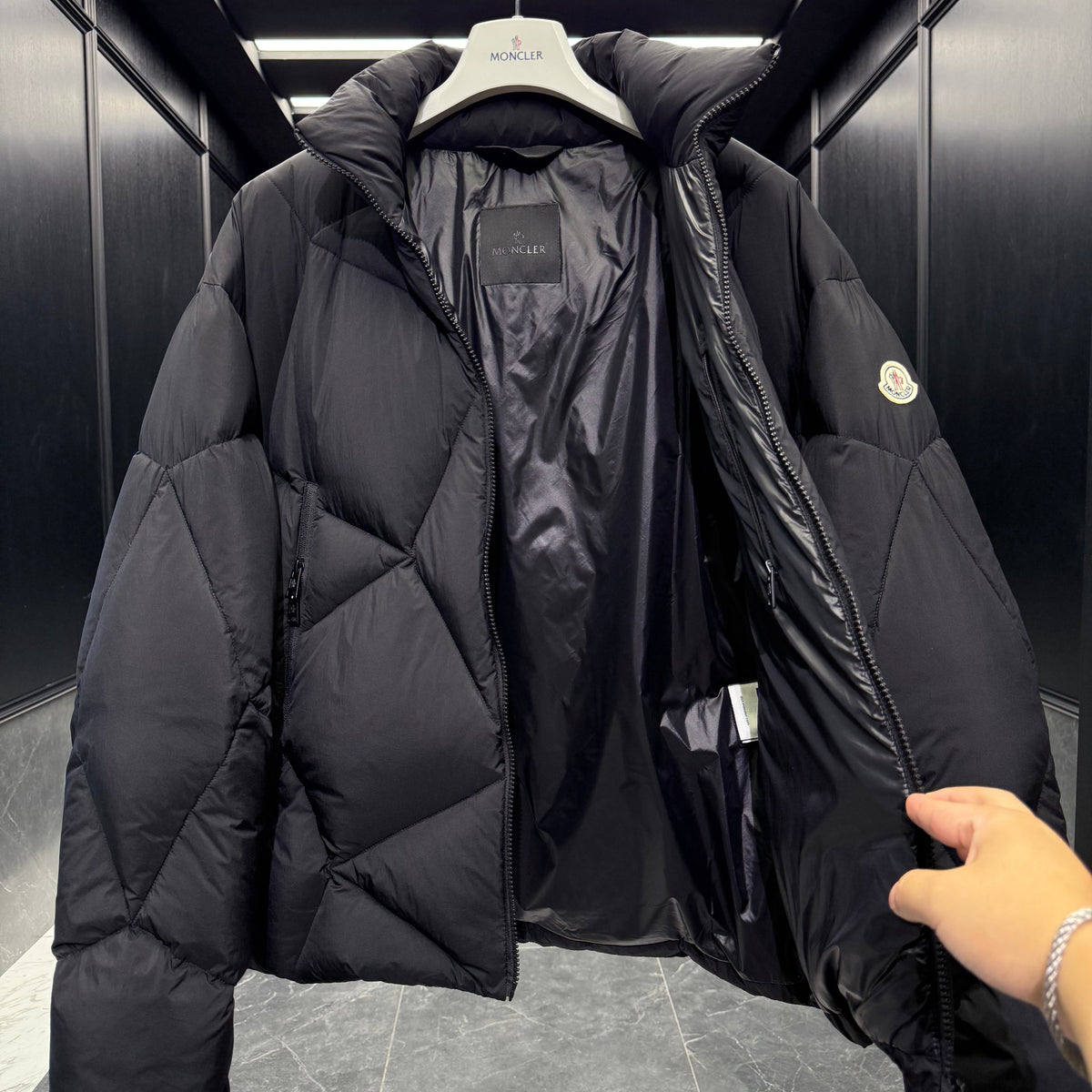MONC VARDAR JACKET