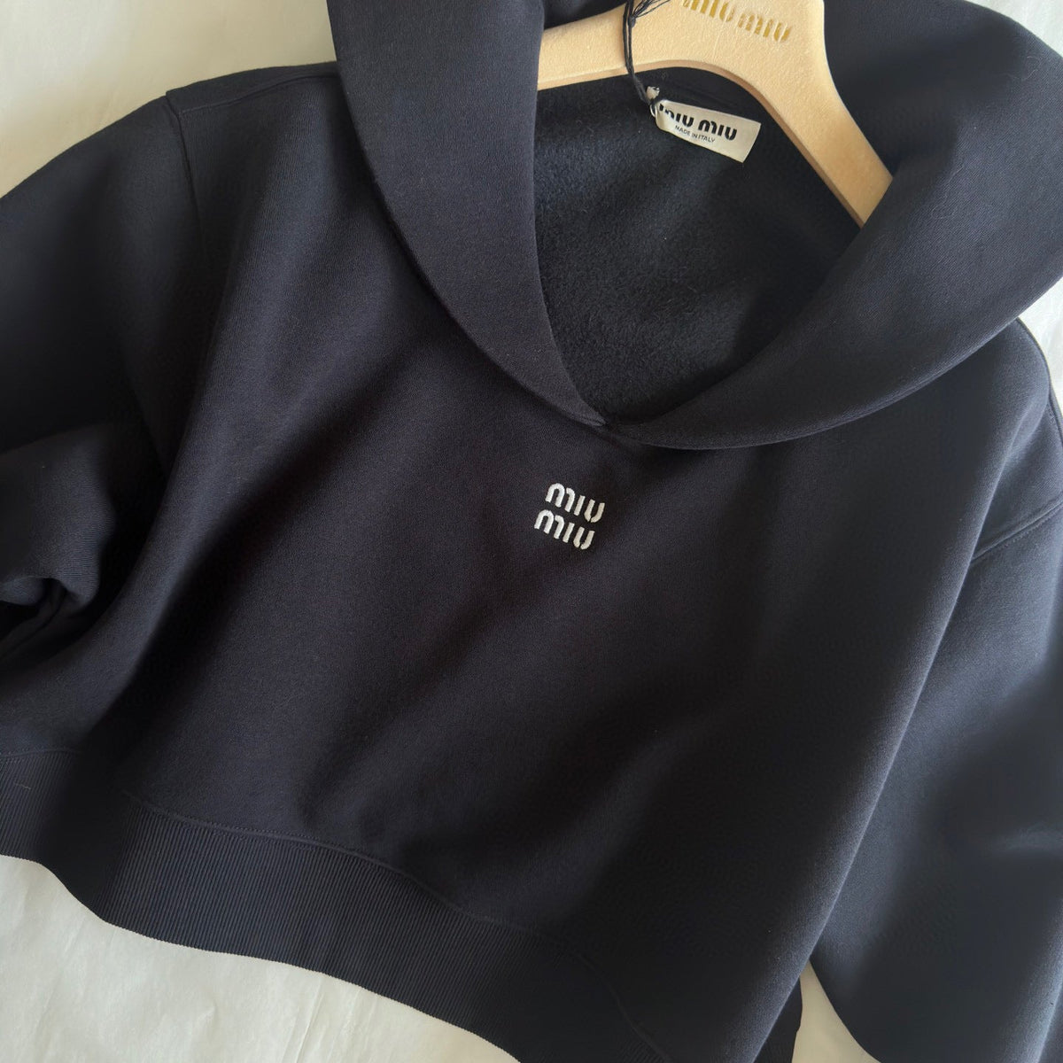 MIU M SWEATSHIRT