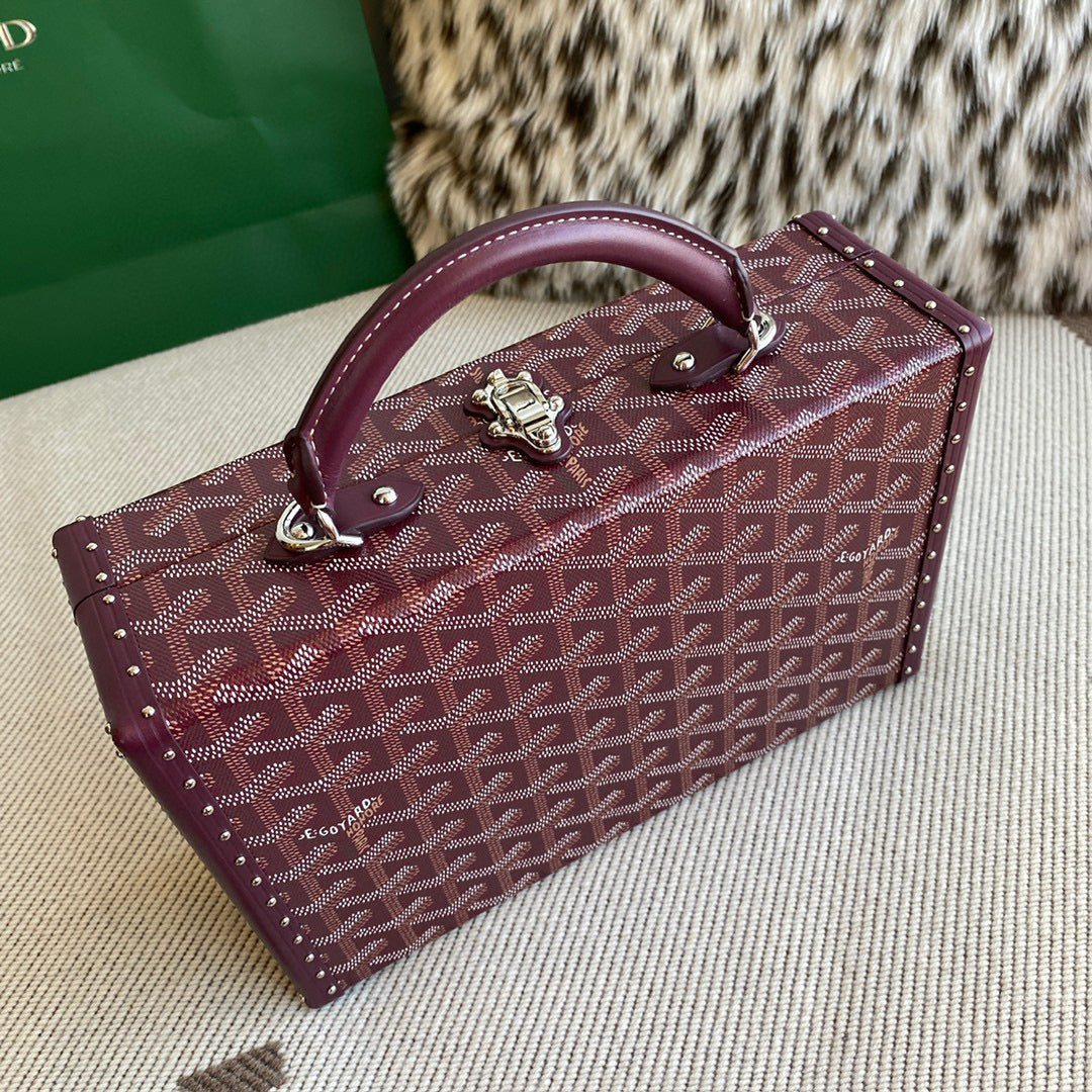 GOYA GRAND HOTEL TRUNK BAG