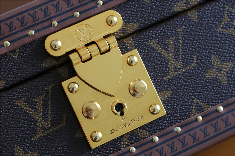 I W Fashion Lu-Vi bags - 11341