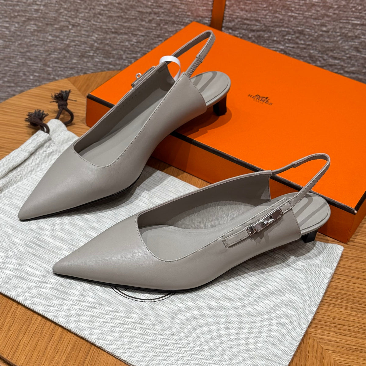 HERM LOVER 40 PUMPS