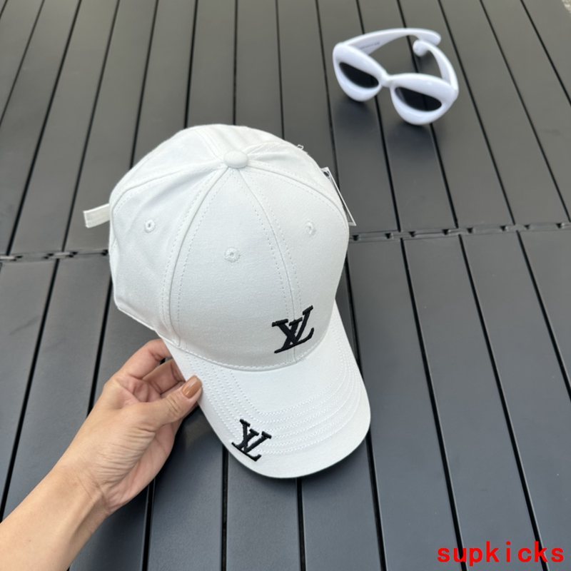 Louis Vuitton Luxury Cap