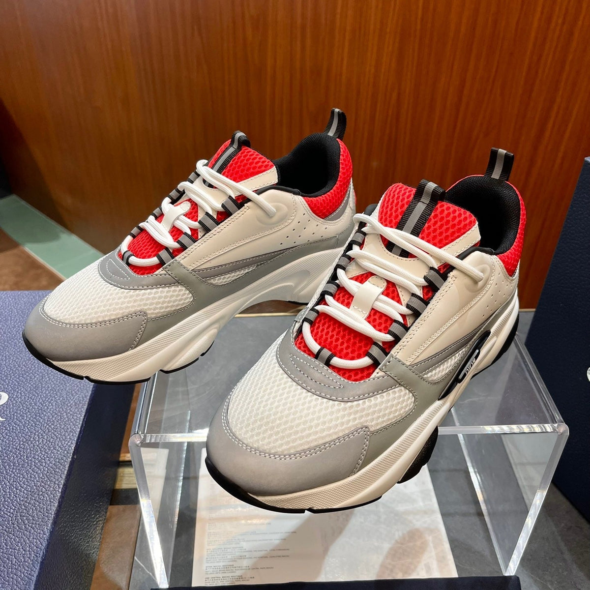 CD B22 SNEAKERS