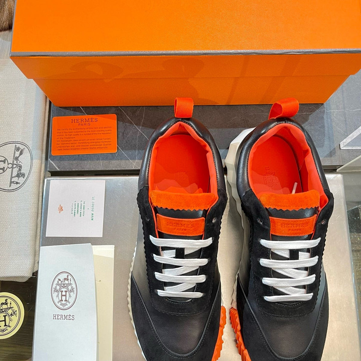 HERM BOUNCING SNEAKERS