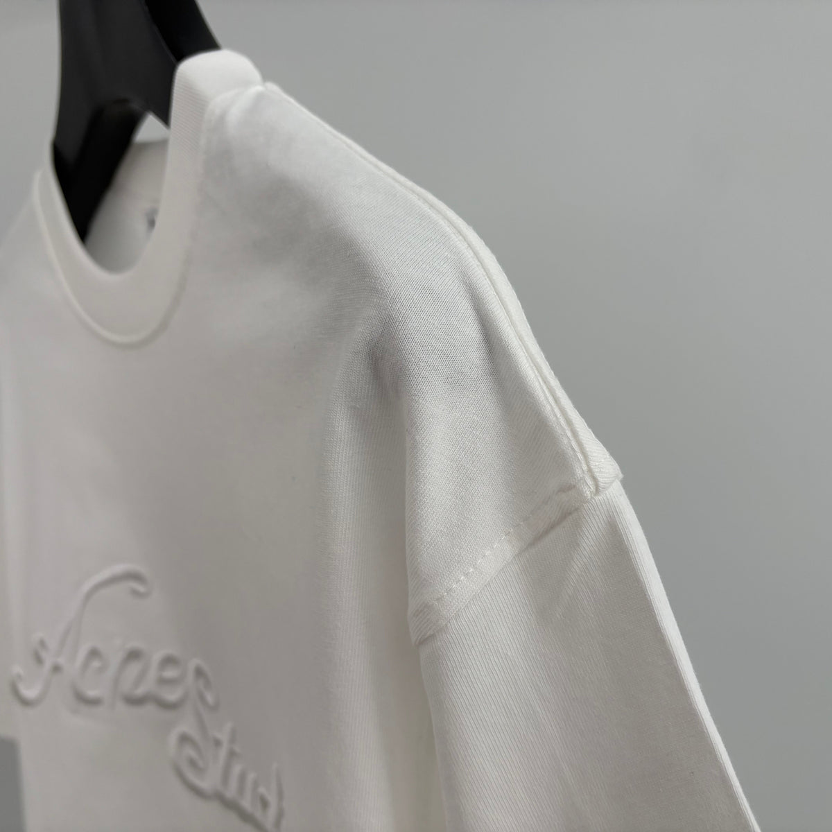 ACNE T-SHIRT