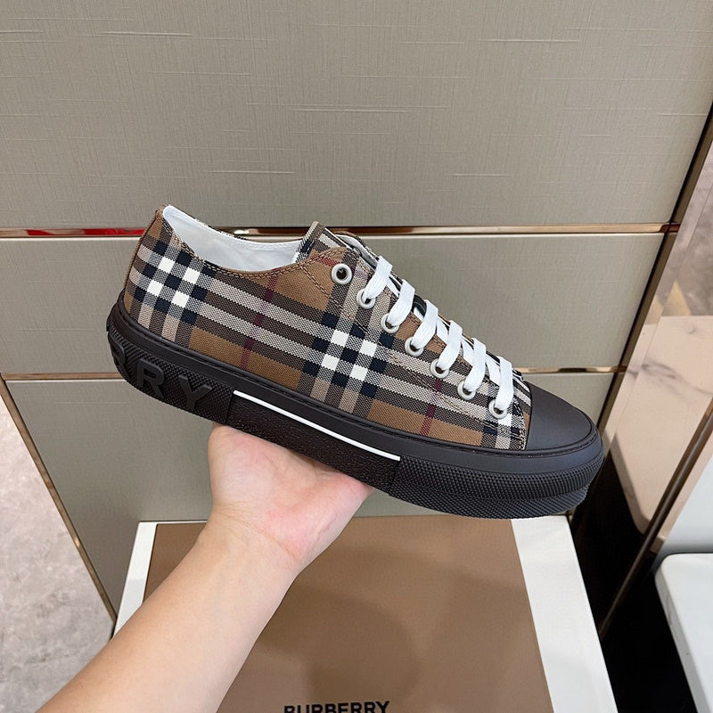 Burberry Luxury Shoes