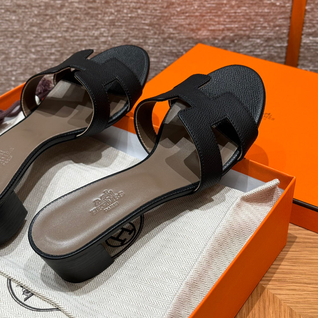 HERM OASIS SANDALS