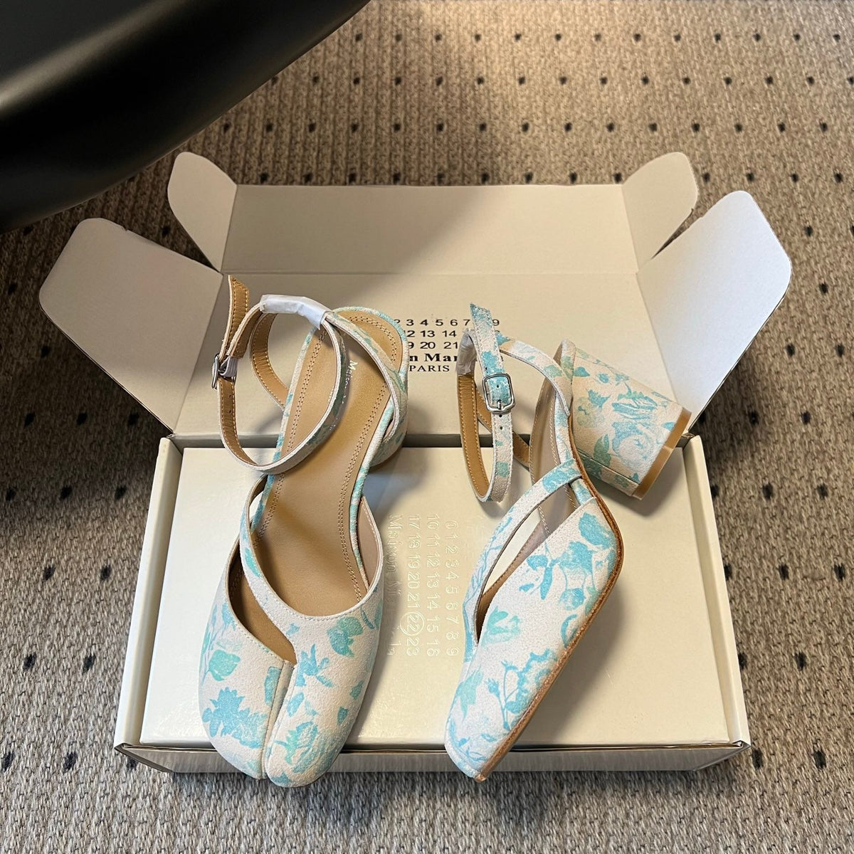 MAISON M TABI PUMPS