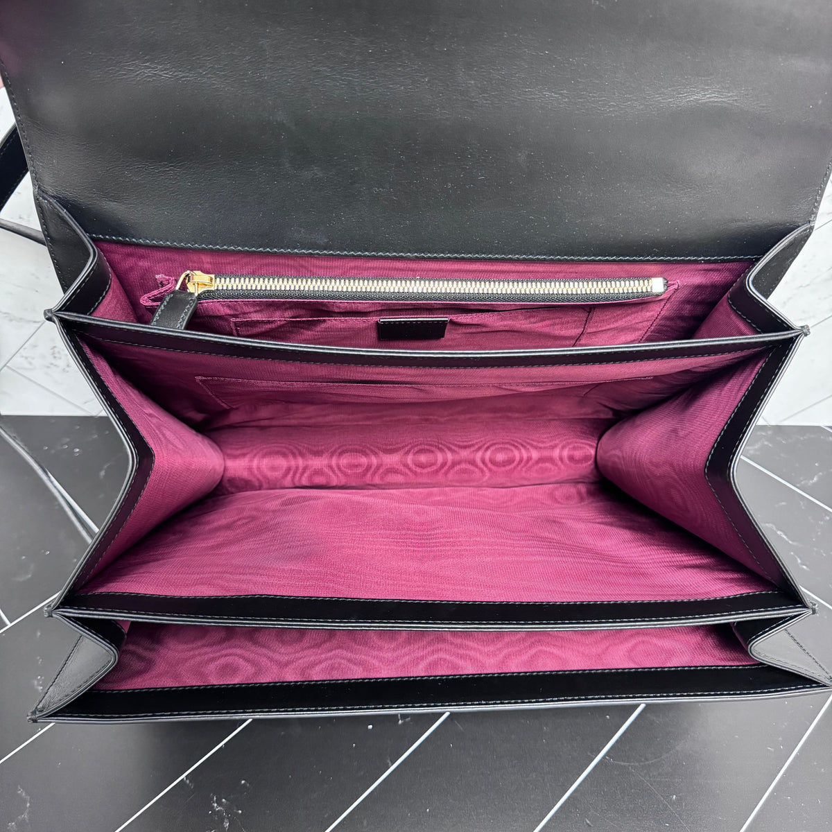 BRAND NEW Gucci Black Leather Zumie Shoulder Bag