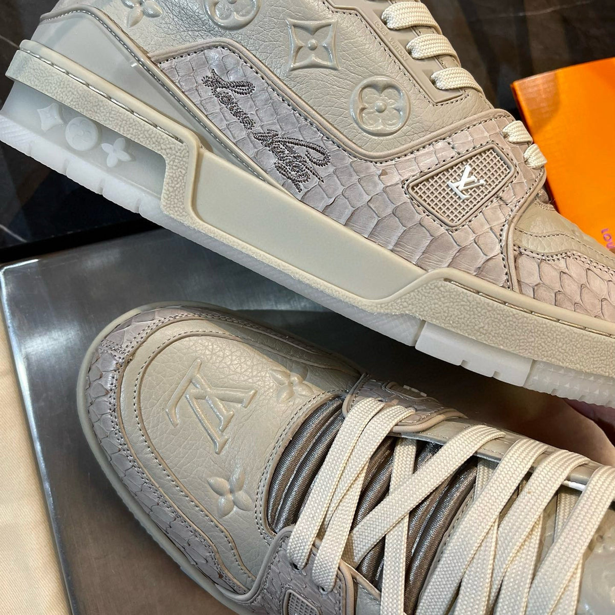 LOU TRAINERS