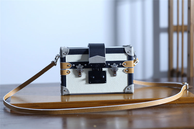 I W Fashion Lu-Vi bags - 8231