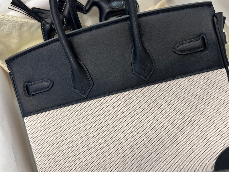 PHA - HMS Bags - 1571