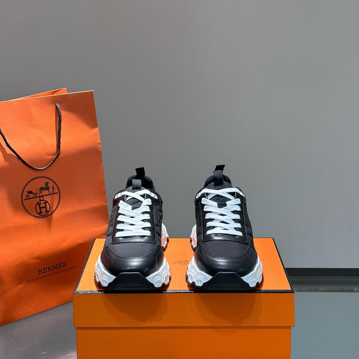 HERM IMPULSE SNEAKER