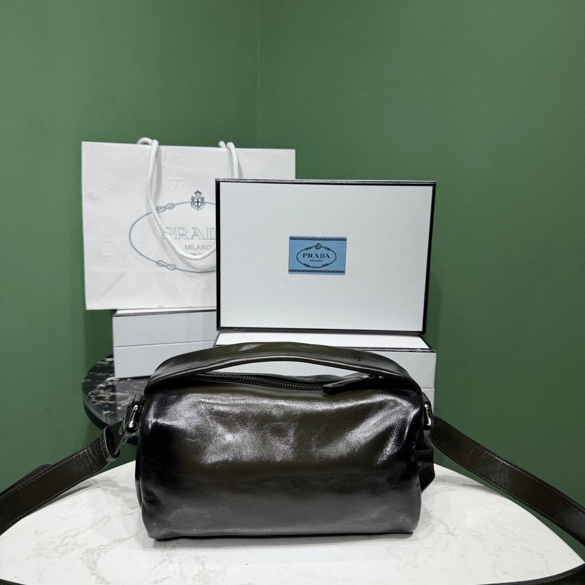 PD ANTIQUED SHOULDER BAG