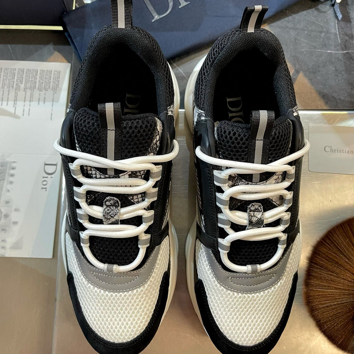 CD B22 SNEAKERS