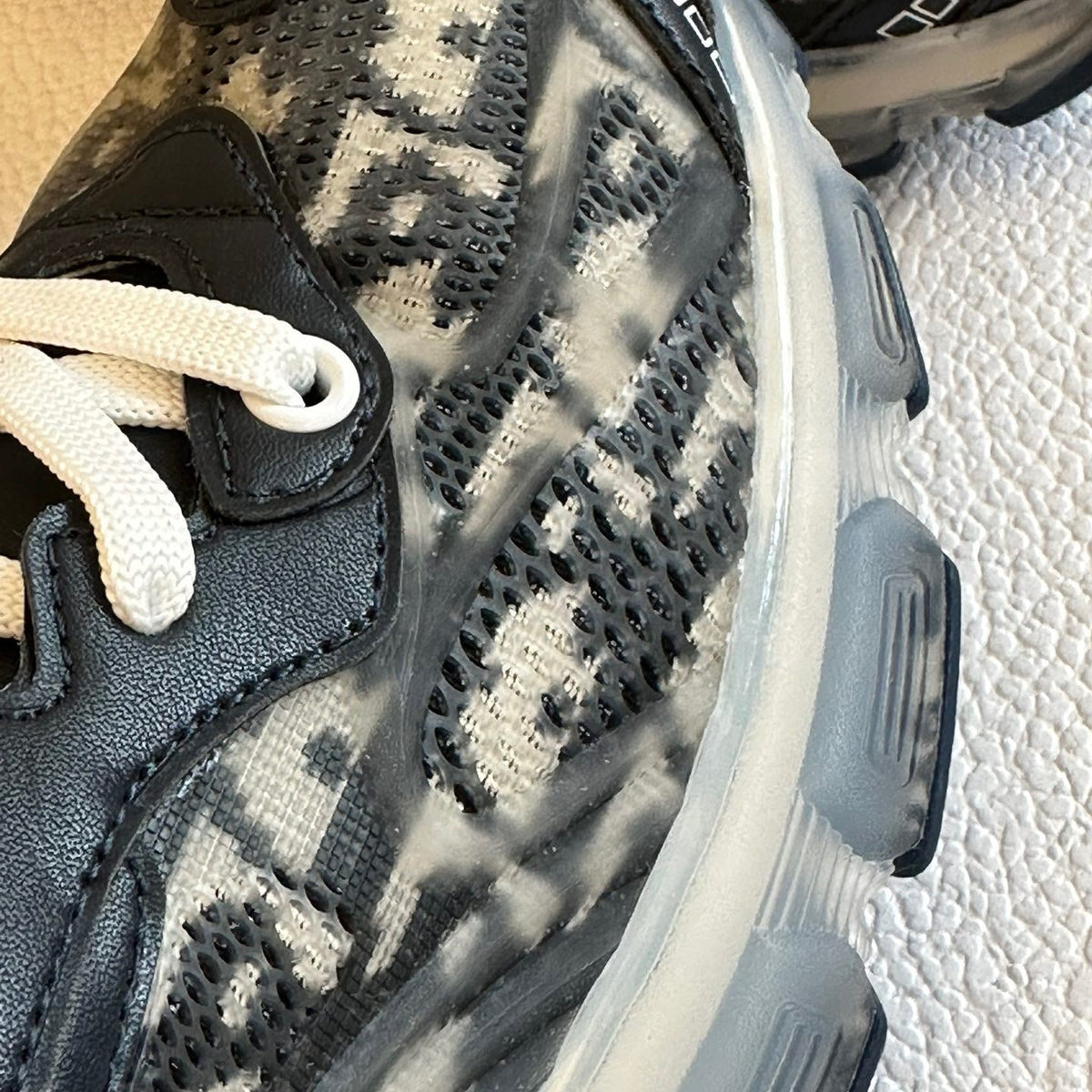 CD VIBE SNEAKERS