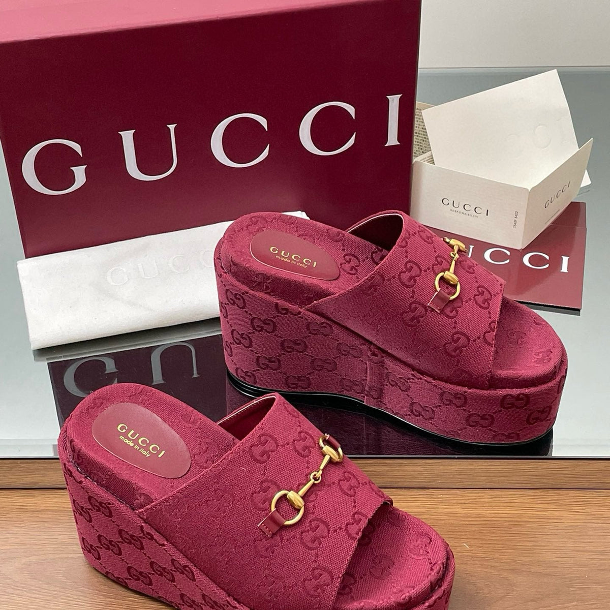 GG WEDGE SANDALS