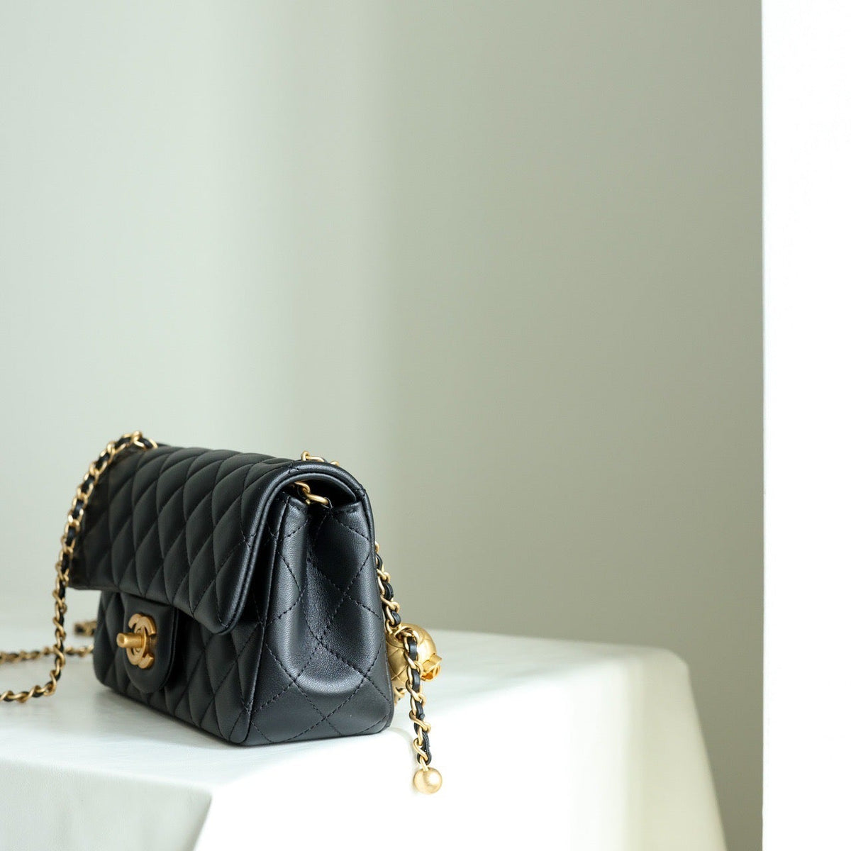 CC CLASSIC FLAP MINI BAG