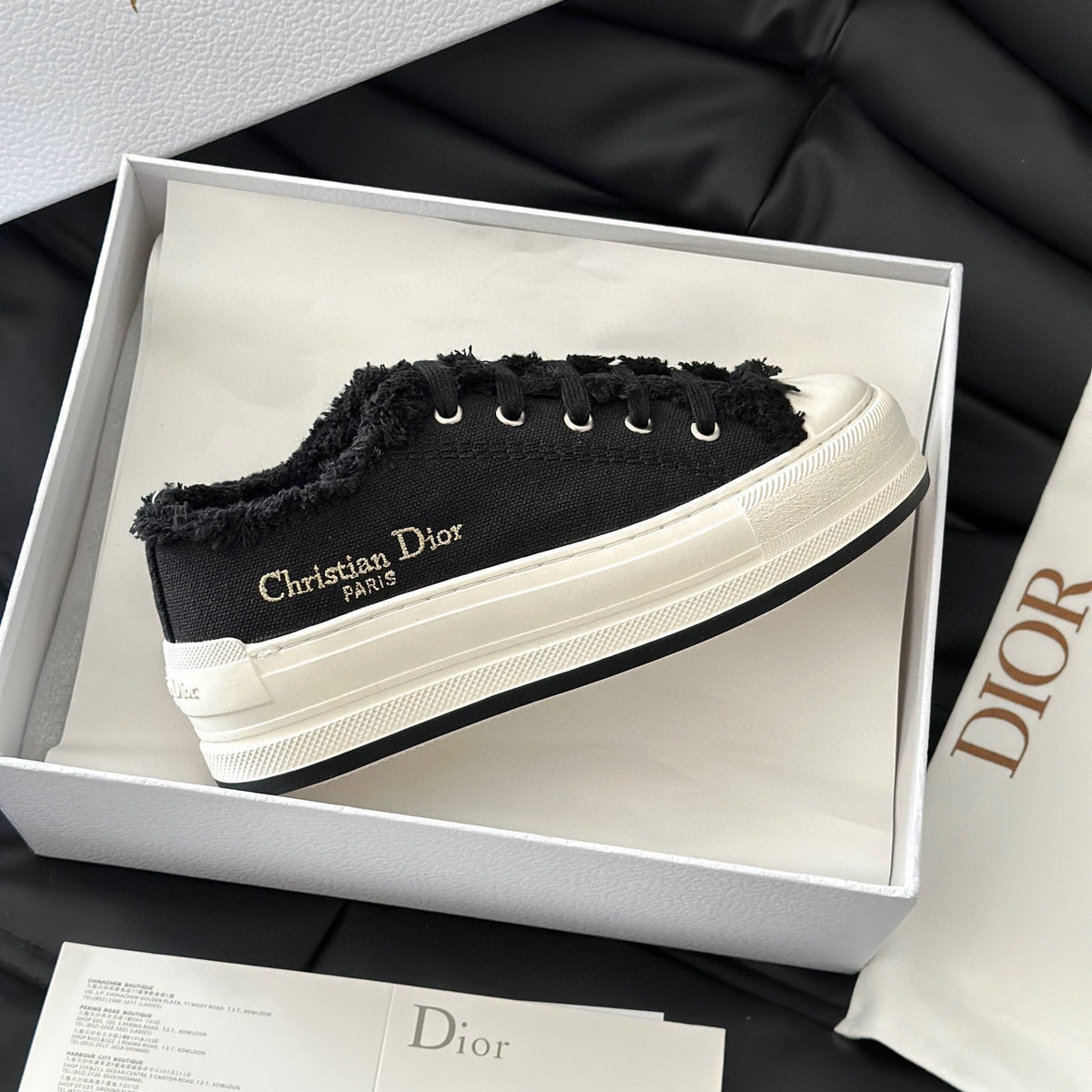 CD WALKIN SNEAKER